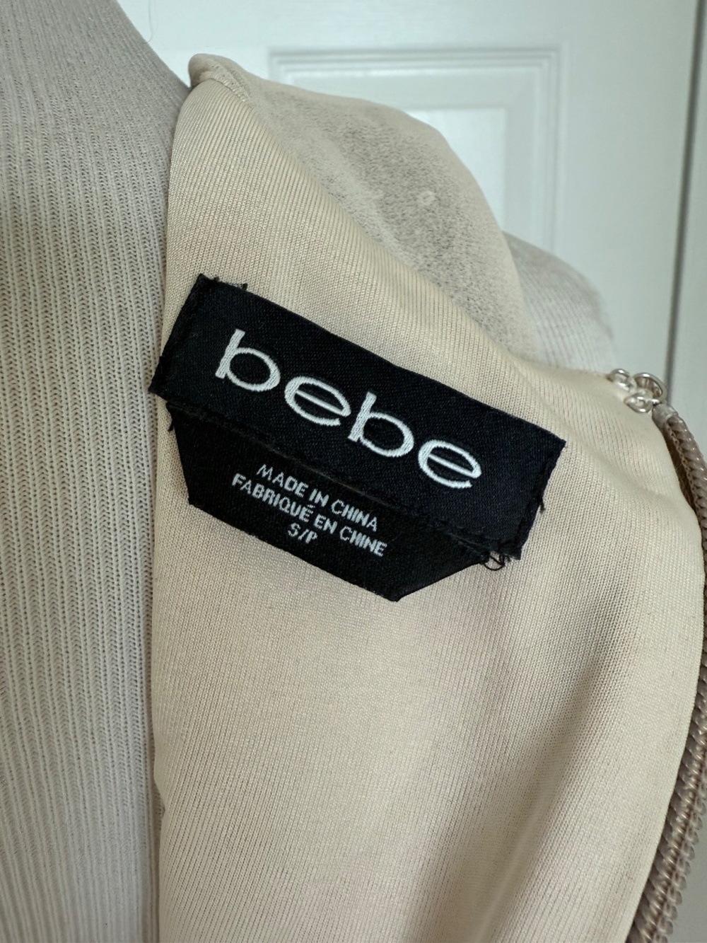 BEBE Champagne Sequin Chiffon Overlay Dress Size Small Wedding Guest Cocktail Fo - Picture 8 of 9